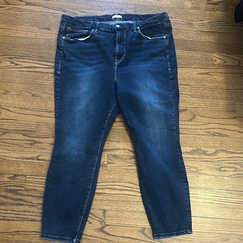 Good American Blue Ankle Cropped Jeans with Tapered Fit